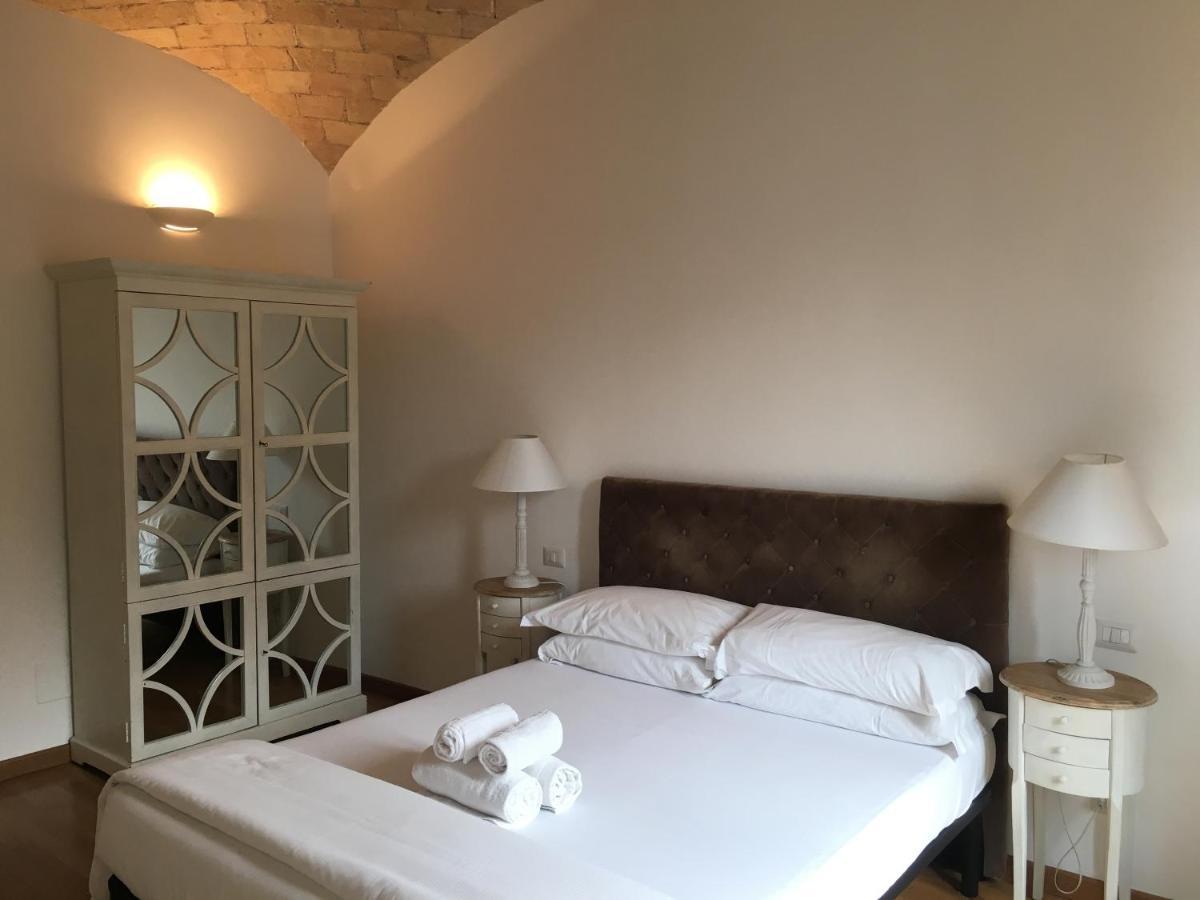 רומא La Finestra Sul Colosseo B&B 1 מראה חיצוני תמונה
