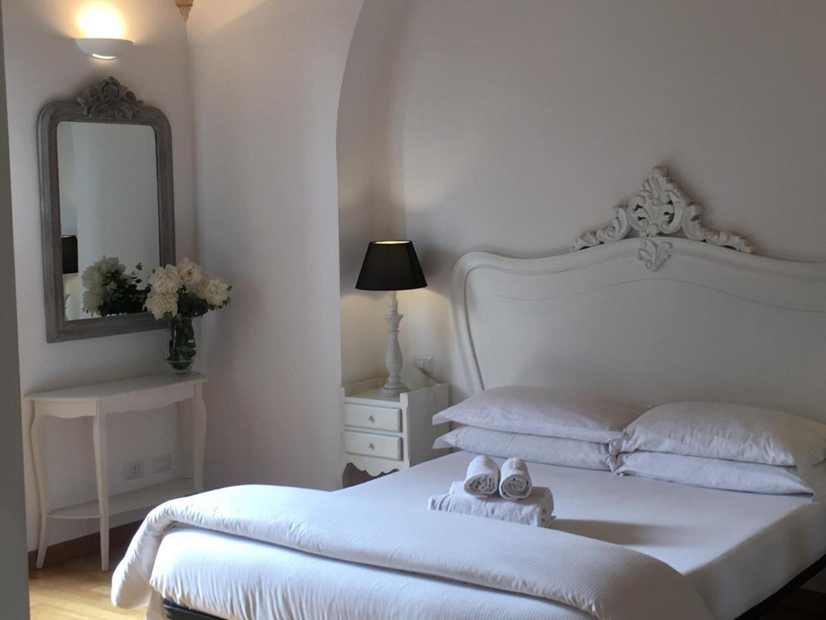 רומא La Finestra Sul Colosseo B&B 1 מראה חיצוני תמונה