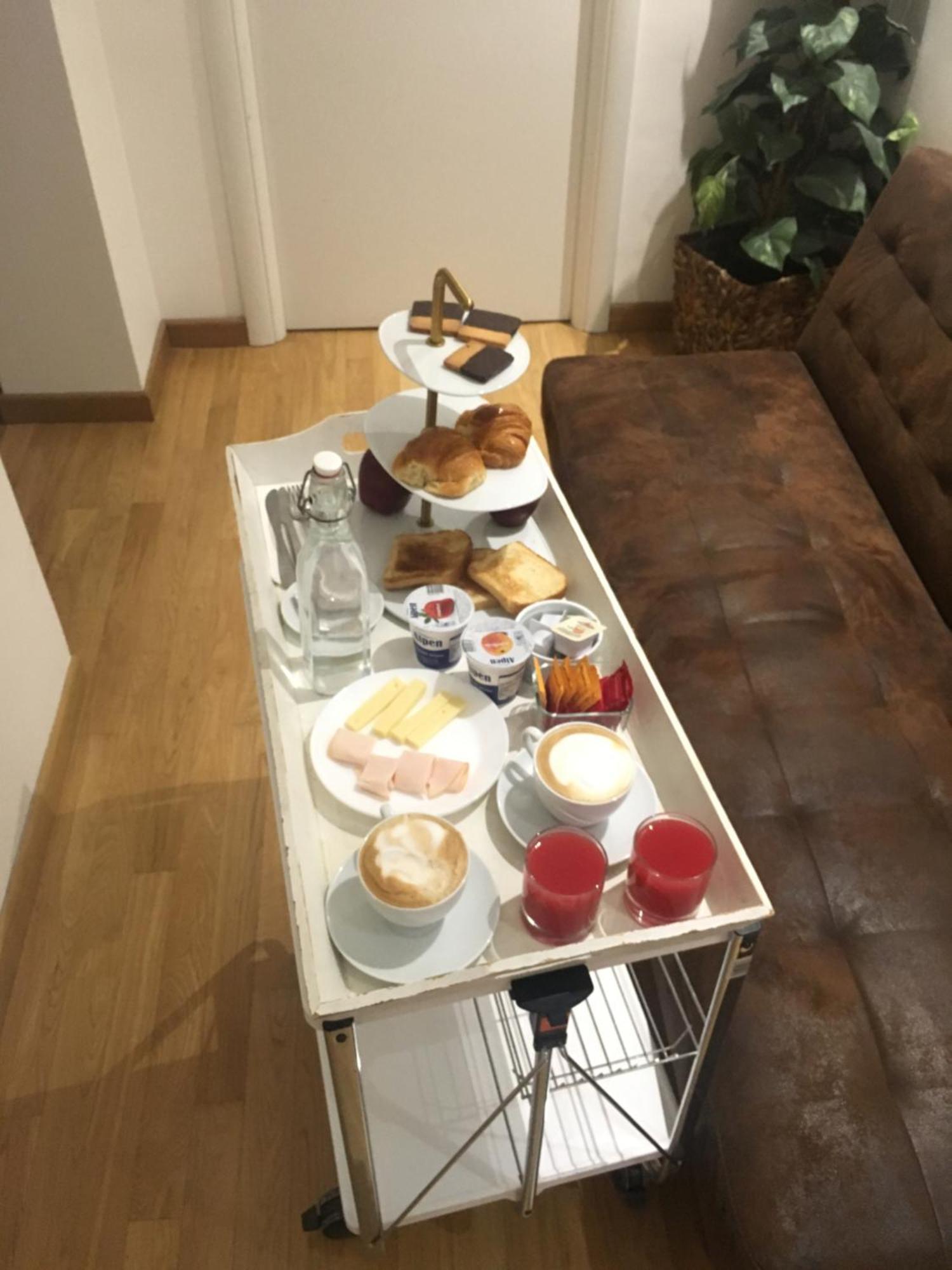 רומא La Finestra Sul Colosseo B&B 1 מראה חיצוני תמונה
